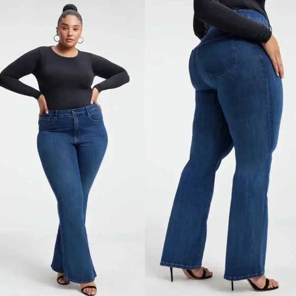 🍀2/$22 The Flirt Old Navy Distressed Bootcut Dark Wash Jeans Plus Size 28 - Picture 1 of 11